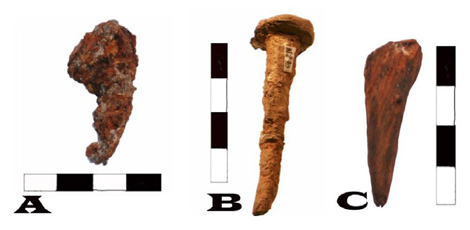 Figura 3. A) Clavo Forjado; B) Clavo cortado europeo; C) Clavo cortado norteamericano
