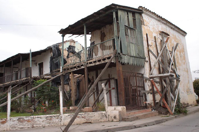 Figura 5. Casa-Hacienda con sector colapsado