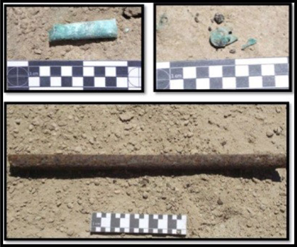 Figura 11. Dos vainas de proyectil; la de la izquierda arriba corresponde a munición tipo Remmington calibre 11; la de la derecha arriba vaina de proyectil tipo Lefaucheux calibre .44. La imagen de abajo corresponde a un cañón de rifle avancarga